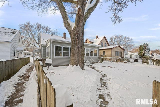 1916 33RD Street, Moline, IL 61265