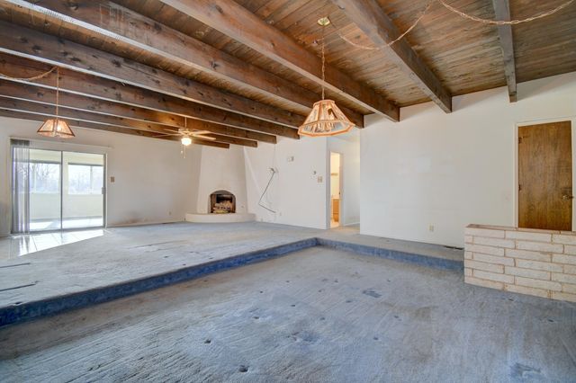 1121 Miller Road, Los Lunas, NM 87031