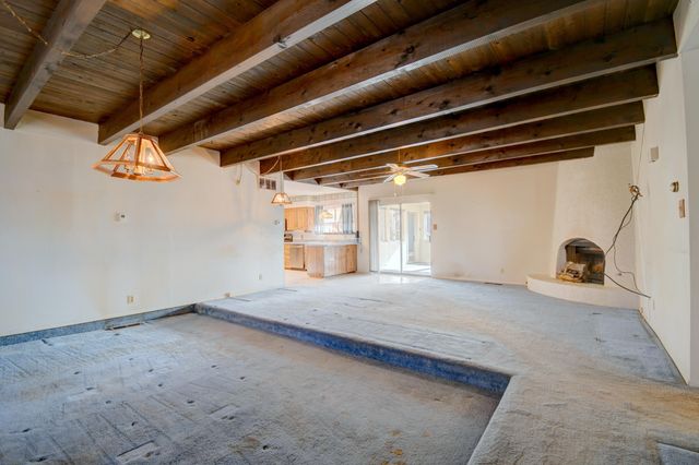 1121 Miller Road, Los Lunas, NM 87031