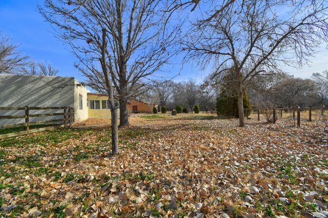 1121 Miller Road, Los Lunas, NM 87031