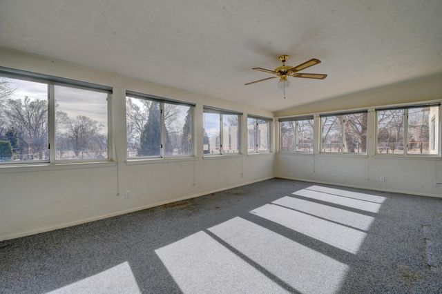 1121 Miller Road, Los Lunas, NM 87031