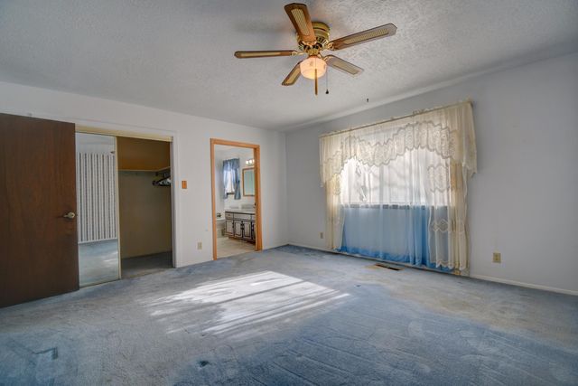 1121 Miller Road, Los Lunas, NM 87031