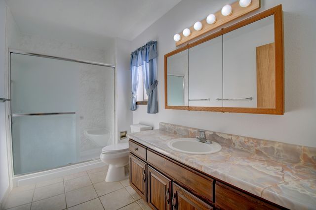 1121 Miller Road, Los Lunas, NM 87031