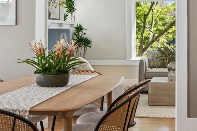 1233 Carleton St, Berkeley, CA 94702