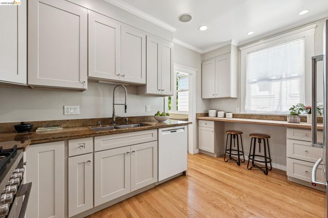 1233 Carleton St, Berkeley, CA 94702