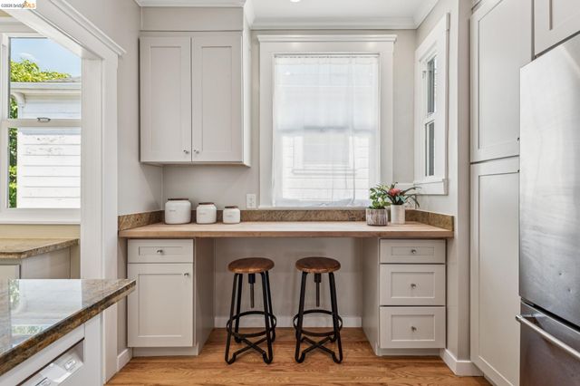 1233 Carleton St, Berkeley, CA 94702