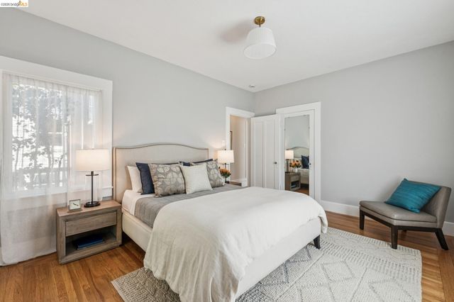 1233 Carleton St, Berkeley, CA 94702