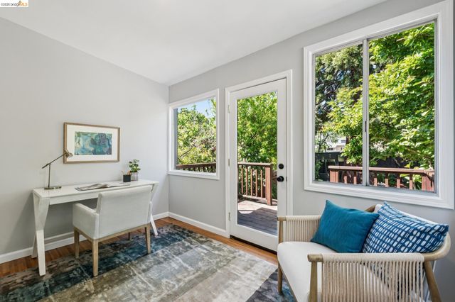 1233 Carleton St, Berkeley, CA 94702