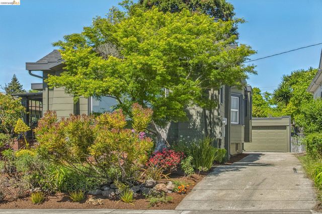 1233 Carleton St, Berkeley, CA 94702