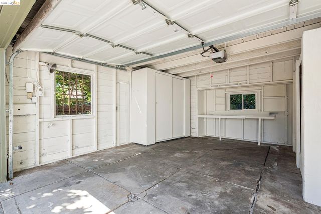 1233 Carleton St, Berkeley, CA 94702