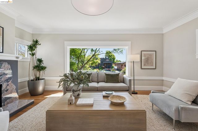1233 Carleton St, Berkeley, CA 94702