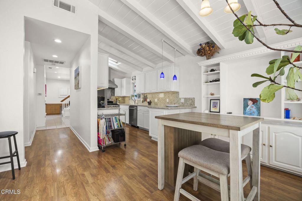 Image 10 of property listing at 2125 Piru Avenue, Oxnard, CA 93035