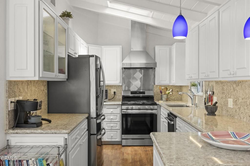 Image 18 of property listing at 2125 Piru Avenue, Oxnard, CA 93035