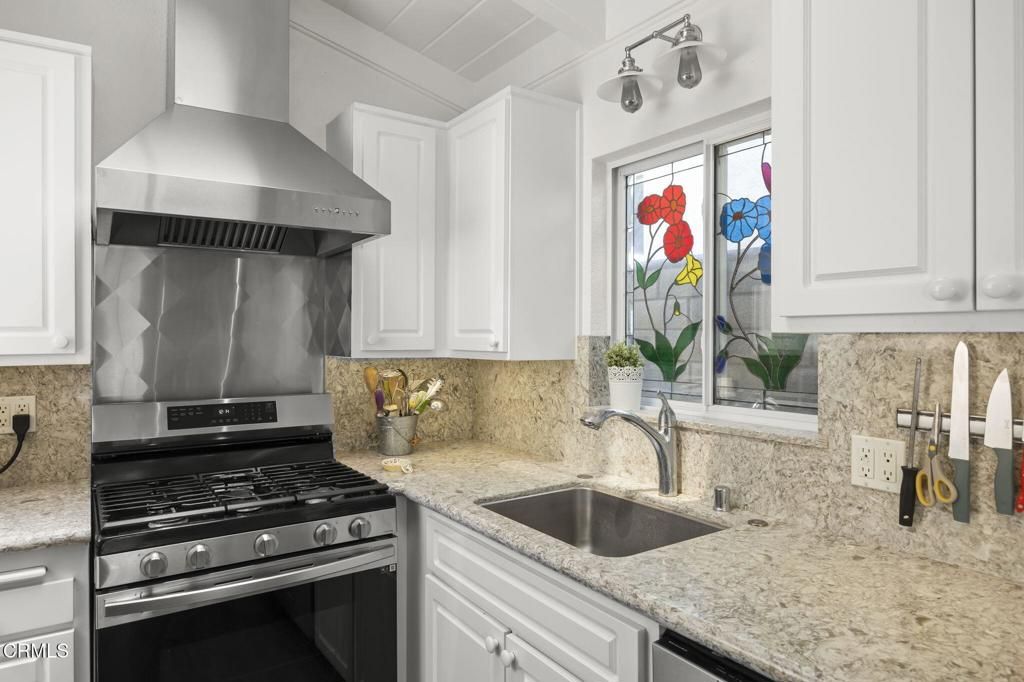 Image 20 of property listing at 2125 Piru Avenue, Oxnard, CA 93035