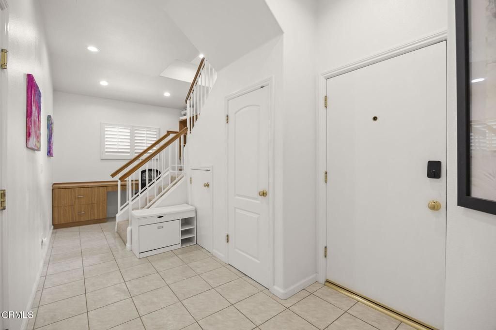 Image 9 of property listing at 2125 Piru Avenue, Oxnard, CA 93035