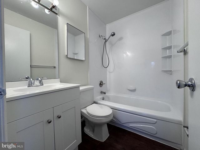 12335 WOODLAWN CT, Woodbridge, VA 22192