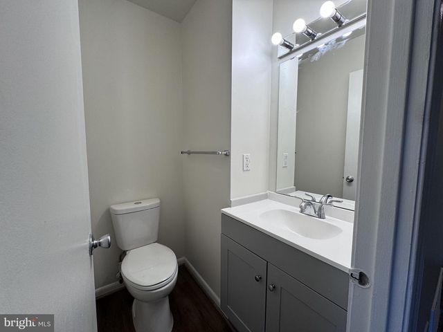 12335 WOODLAWN CT, Woodbridge, VA 22192