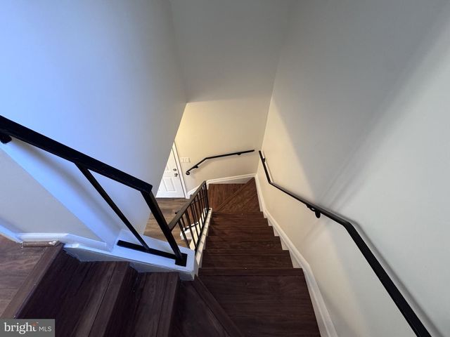 12335 WOODLAWN CT, Woodbridge, VA 22192