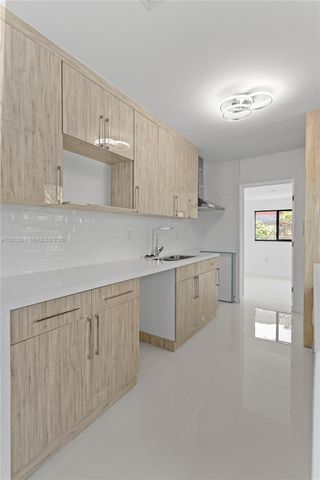 1640 NE 183 ST 0, North Miami Beach, FL 33179