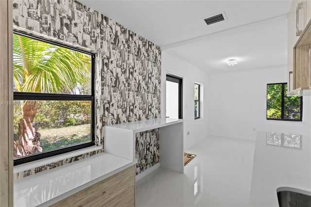 1640 NE 183 ST 0, North Miami Beach, FL 33179