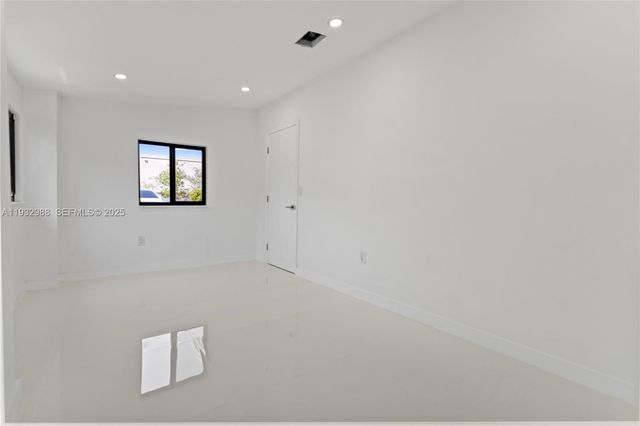 1640 NE 183 ST 0, North Miami Beach, FL 33179