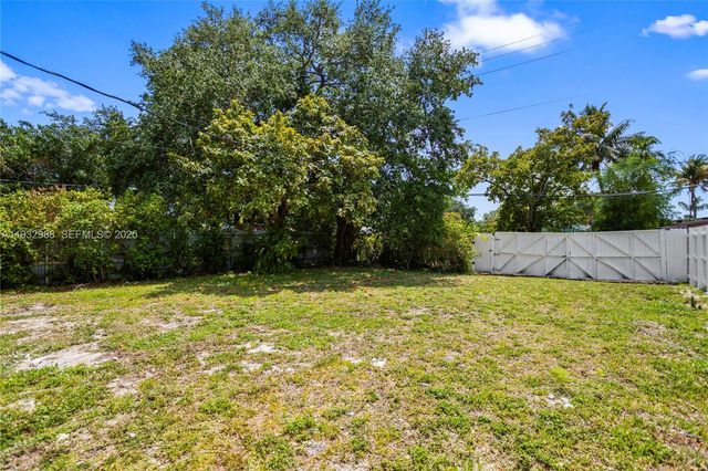 1640 NE 183 ST 0, North Miami Beach, FL 33179