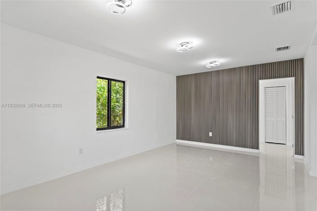 1640 NE 183 ST 0, North Miami Beach, FL 33179