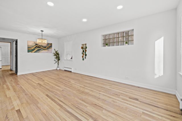 7508 W Devon Avenue, Chicago, IL 60631