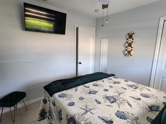 812 Lake Mcgregor Drive, Fort Myers, FL 33919