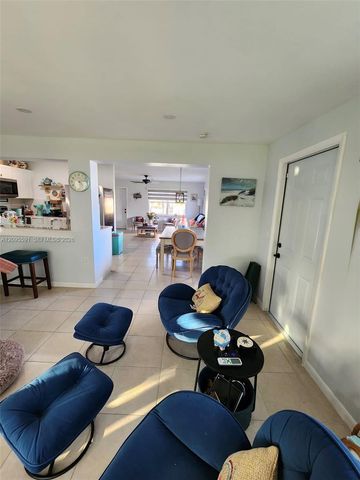 812 Lake Mcgregor Drive, Fort Myers, FL 33919