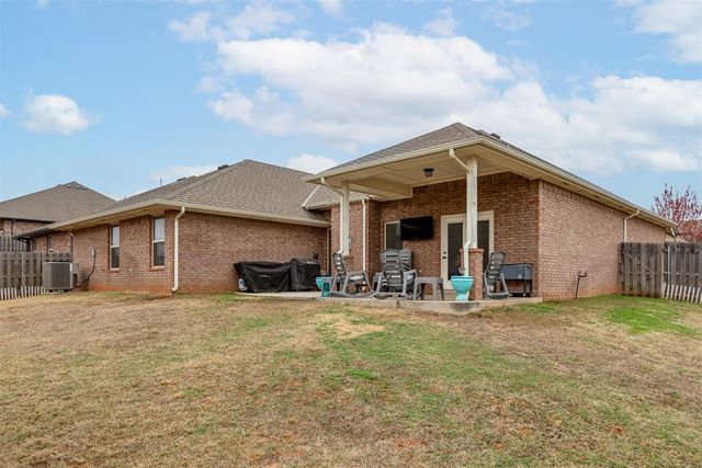 3232 Wakefield Road, Edmond, OK 73034