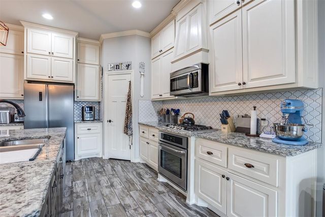 3232 Wakefield Road, Edmond, OK 73034