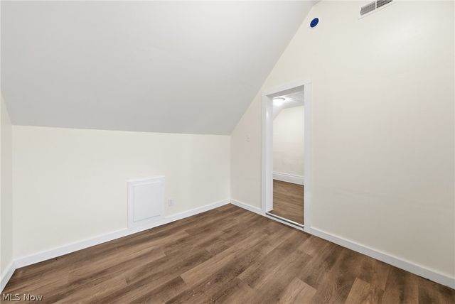 1978 W 93rd Street, Cleveland, OH 44102