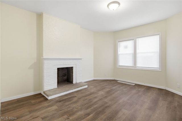 1978 W 93rd Street, Cleveland, OH 44102