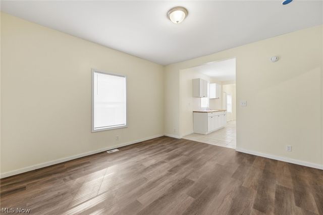 1978 W 93rd Street, Cleveland, OH 44102