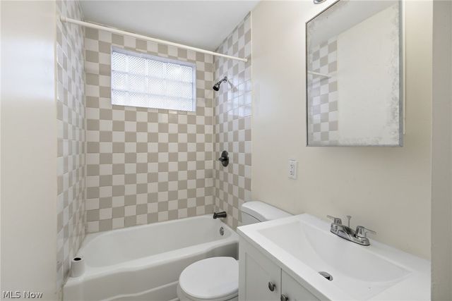 1978 W 93rd Street, Cleveland, OH 44102