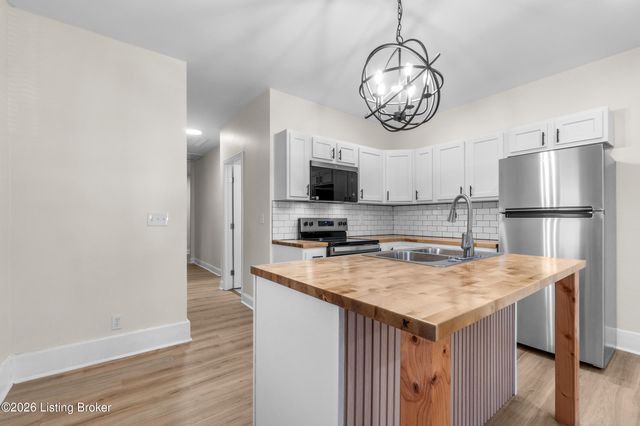 3328 Hale Ave, Louisville, KY 40211