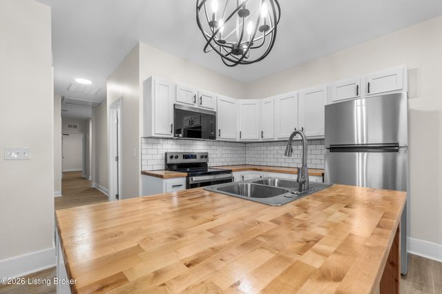 3328 Hale Ave, Louisville, KY 40211