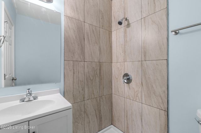 3328 Hale Ave, Louisville, KY 40211