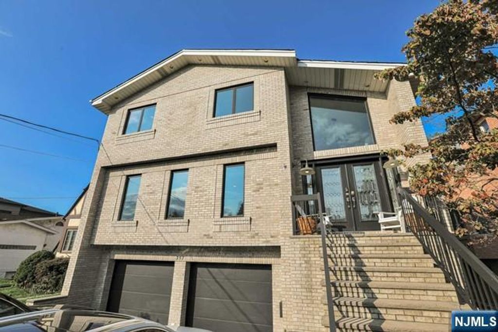 357 Tom Hunter Road, Fort Lee, NJ 07024