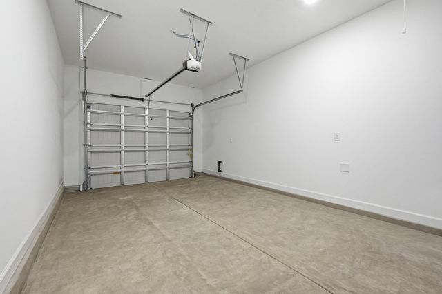 2588 Kingston Road, Crestview, FL 32536