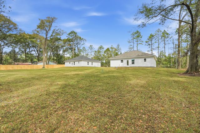 2588 Kingston Road, Crestview, FL 32536