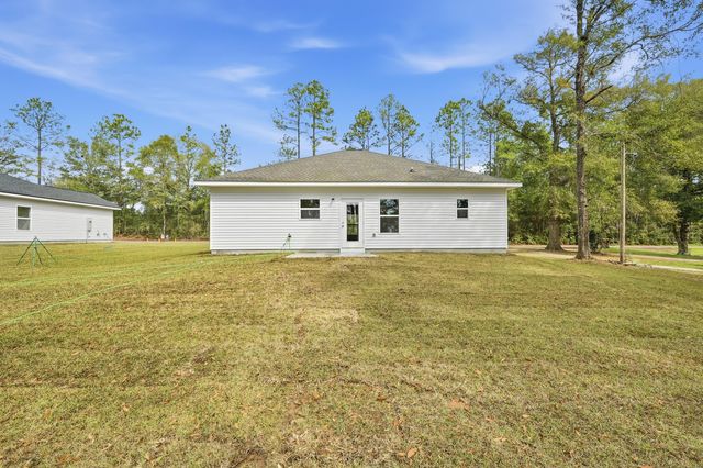 2588 Kingston Road, Crestview, FL 32536