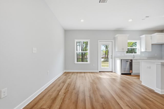 2588 Kingston Road, Crestview, FL 32536