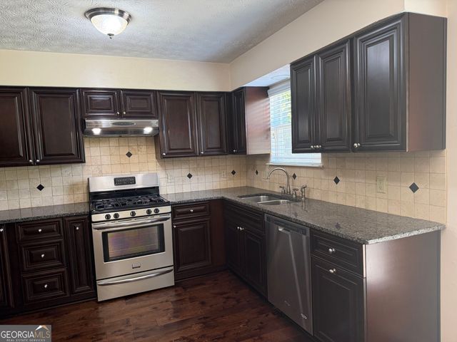 4654 Hampton NE, Marietta, GA 30068
