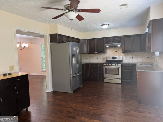 4654 Hampton NE, Marietta, GA 30068
