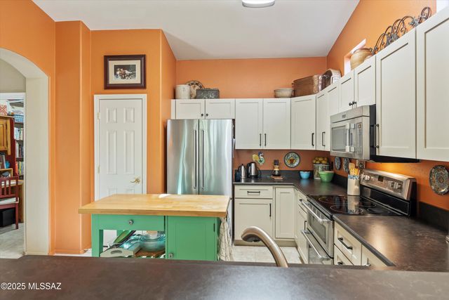 9567 N Antler Ridge Drive, Tucson, AZ 85743