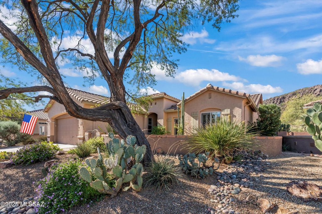 9567 N Antler Ridge Drive, Tucson, AZ 85743