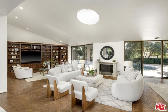 2141 Ten Acre Road, Santa Barbara, CA 93108