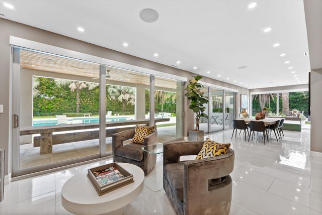 17552 Fieldbrook Circle E, Boca Raton, FL 33496